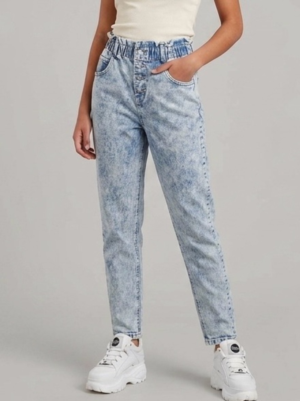 ✨ VINTAGE VIBES ✨ Indigo Rein Acid Wash Paperbag Mom Jeans